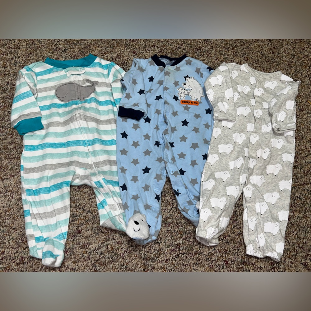 Boys, girls, pajamas, outfits Adorable Kids One Piece Set - Lot of 3, 6 months